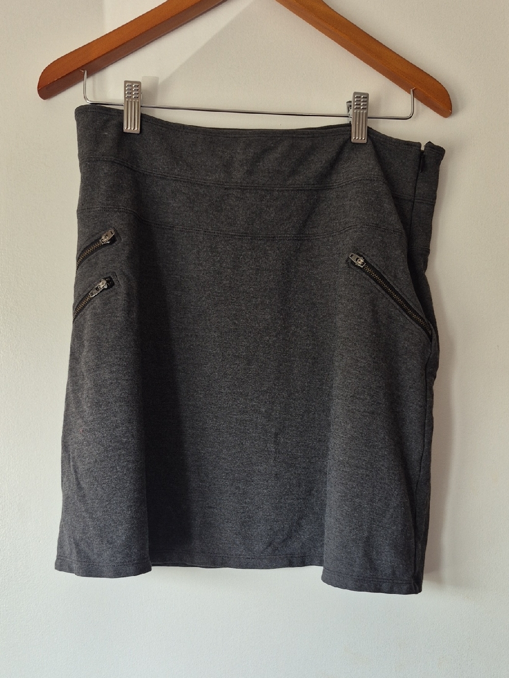 Athleta Charcoal Gray Mini Skirt with Zip Pockets